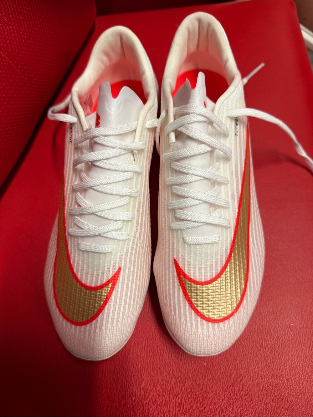 Nike Mercurial Superfly 11 Pro Firm-Ground Low-Top Soccer Cleats. Size 9 womens